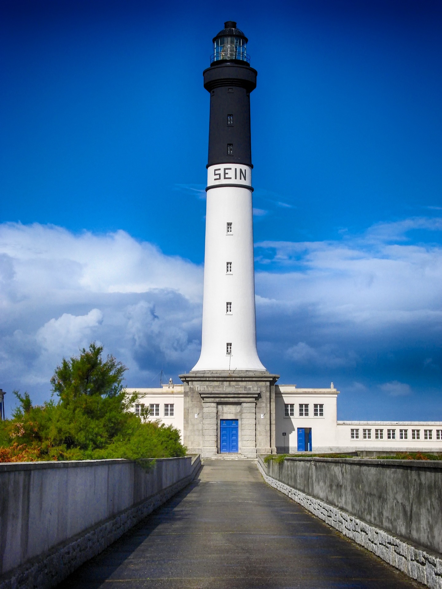 灯塔 / LIGHTHOUSE